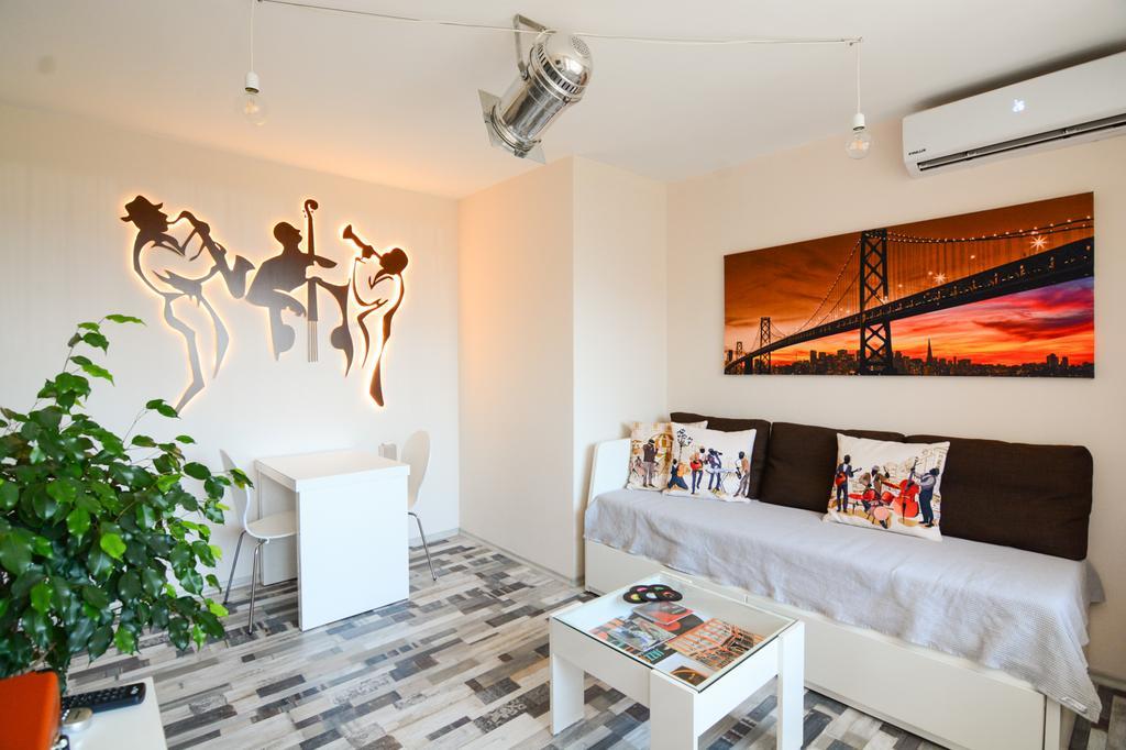 Jazzy Sofia Downtown Apartment Exterior photo